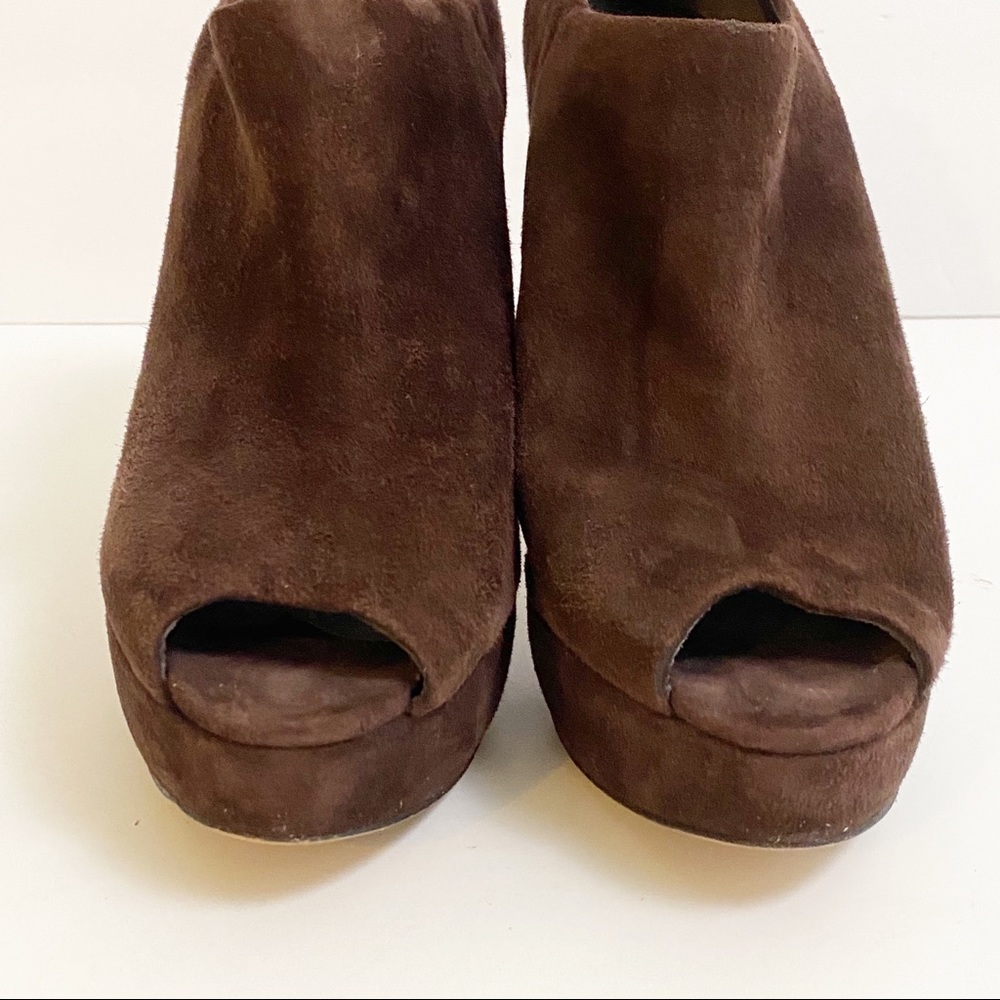 Vince Camuto Mac Brown Suede Peep Toe Bootie Heels - Picture 7 of 13